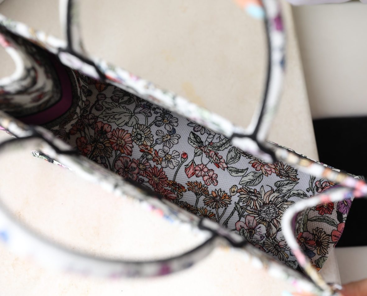 223d13fe7c9b28fe16ffab9fb77a175a_1718210230_3945.jpg 223d13fe7c9b28fe16ffab9fb77a175a_1718210230_3945.jpg