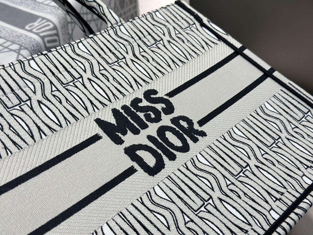 03a89ac0529a91454da83ff0405c2369_1722577028_2004.jpg 03a89ac0529a91454da83ff0405c2369_1722577028_2004.jpg