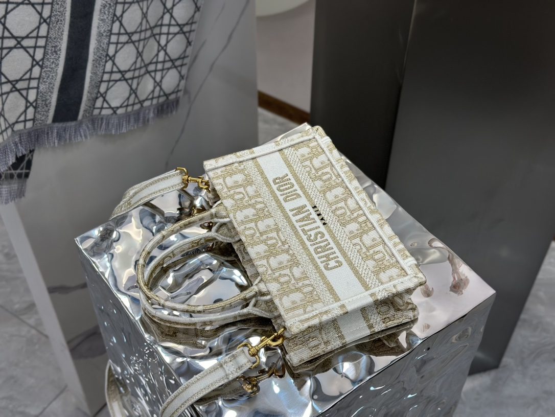 660dbc1c8566fad31d309448d49c0315_1723168725_0617.jpg 660dbc1c8566fad31d309448d49c0315_1723168725_0617.jpg