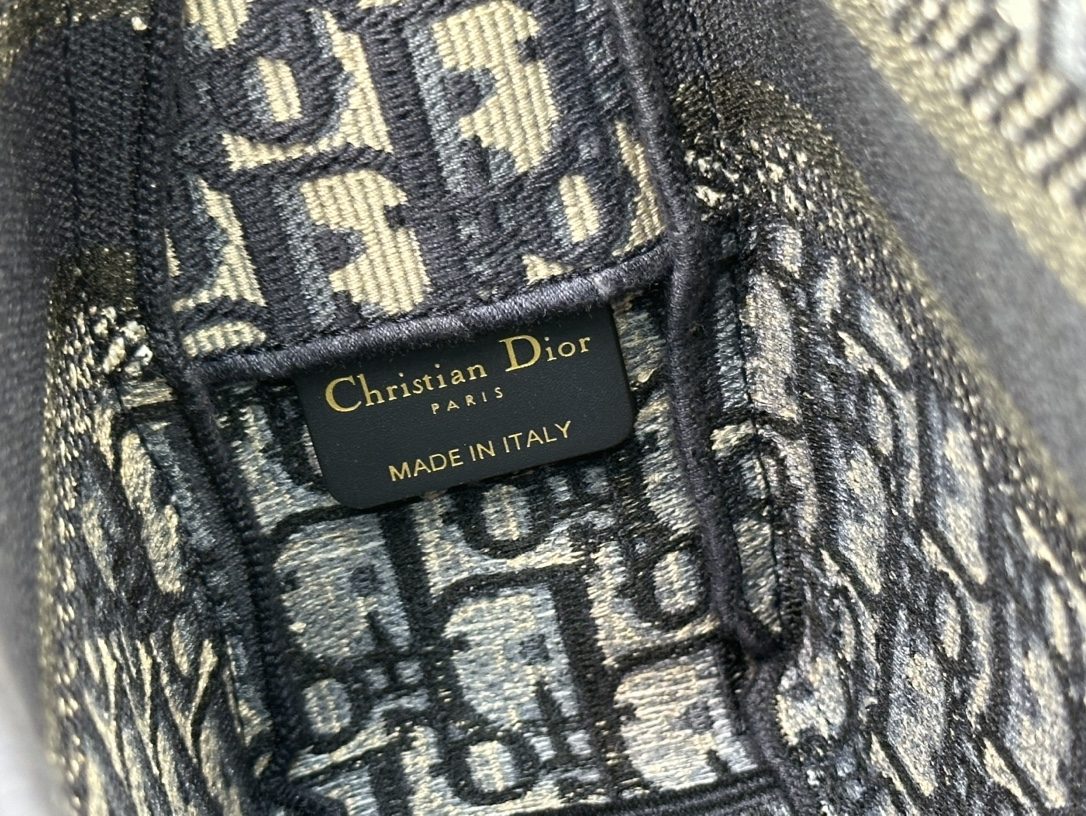 2001a8128632bf22df27c65d4dca71ec_1725376975_9319.jpg 2001a8128632bf22df27c65d4dca71ec_1725376975_9319.jpg