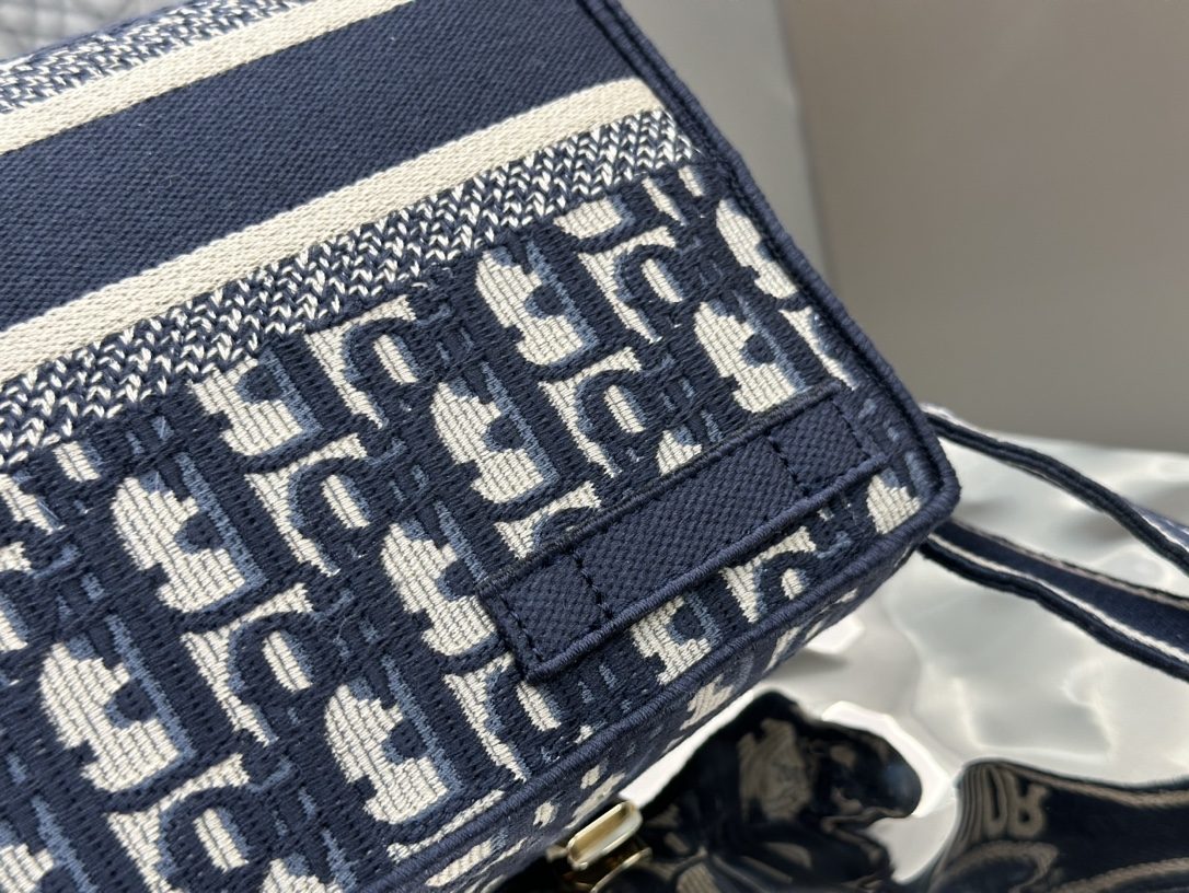 2001a8128632bf22df27c65d4dca71ec_1725376977_042.jpg 2001a8128632bf22df27c65d4dca71ec_1725376977_042.jpg