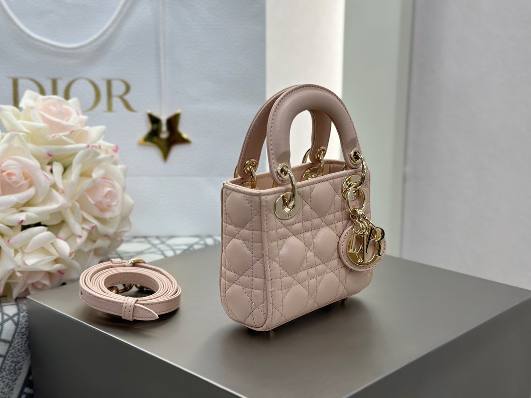 2001a8128632bf22df27c65d4dca71ec_1725377402_0114.jpg 2001a8128632bf22df27c65d4dca71ec_1725377402_0114.jpg