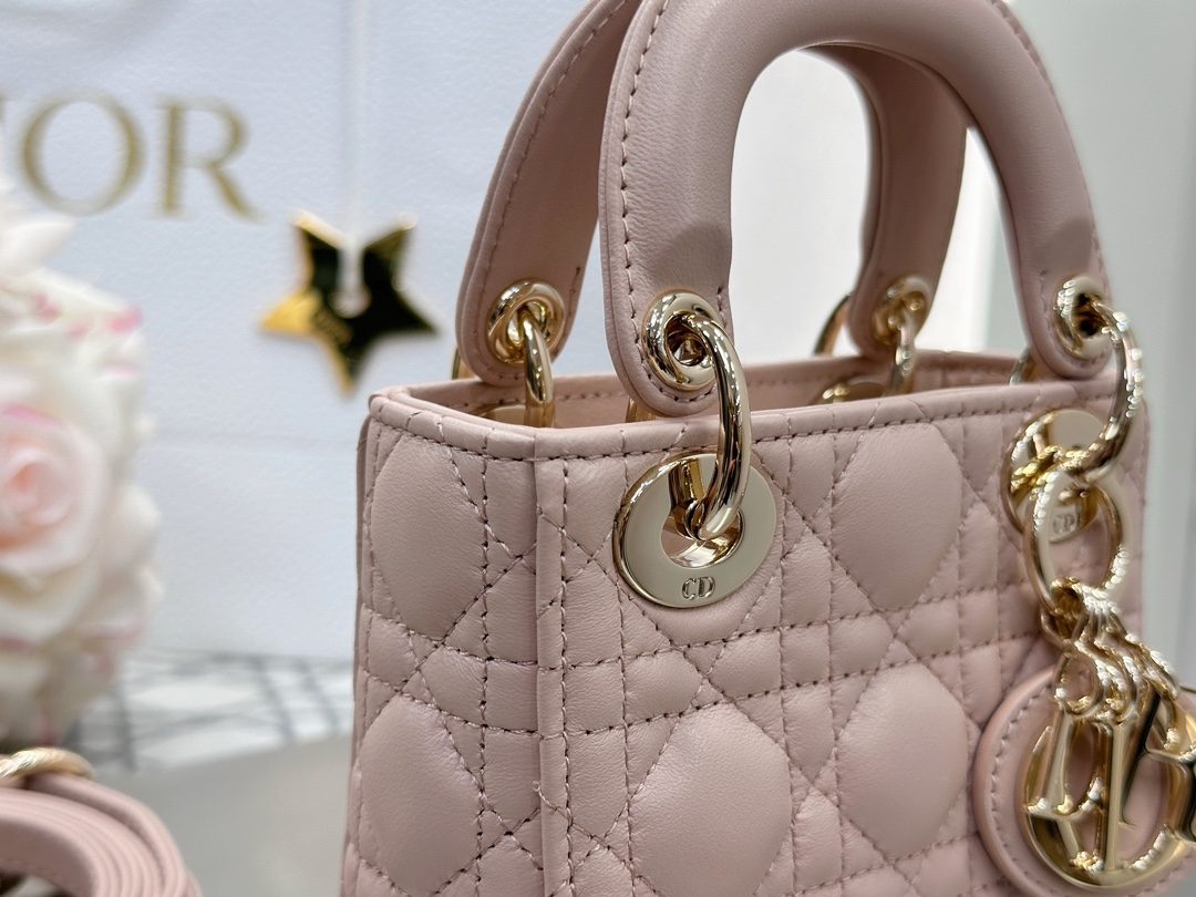 2001a8128632bf22df27c65d4dca71ec_1725377417_976.jpg 2001a8128632bf22df27c65d4dca71ec_1725377417_976.jpg