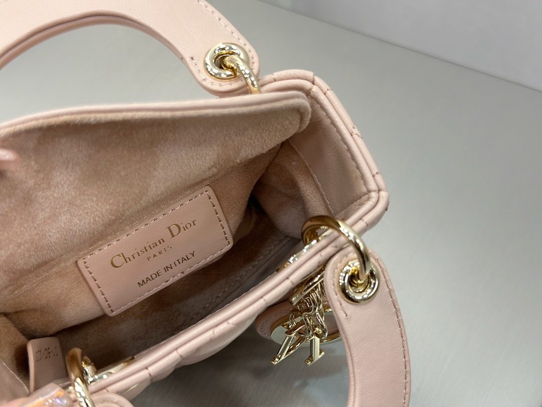 2001a8128632bf22df27c65d4dca71ec_1725377419_9589.jpg 2001a8128632bf22df27c65d4dca71ec_1725377419_9589.jpg