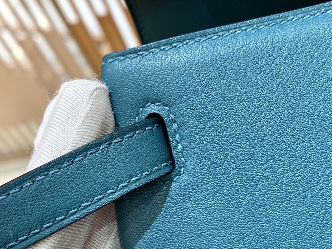 0bc98fe396b5be183f64890cc900841a_1733710767_5599.jpg 0bc98fe396b5be183f64890cc900841a_1733710767_5599.jpg