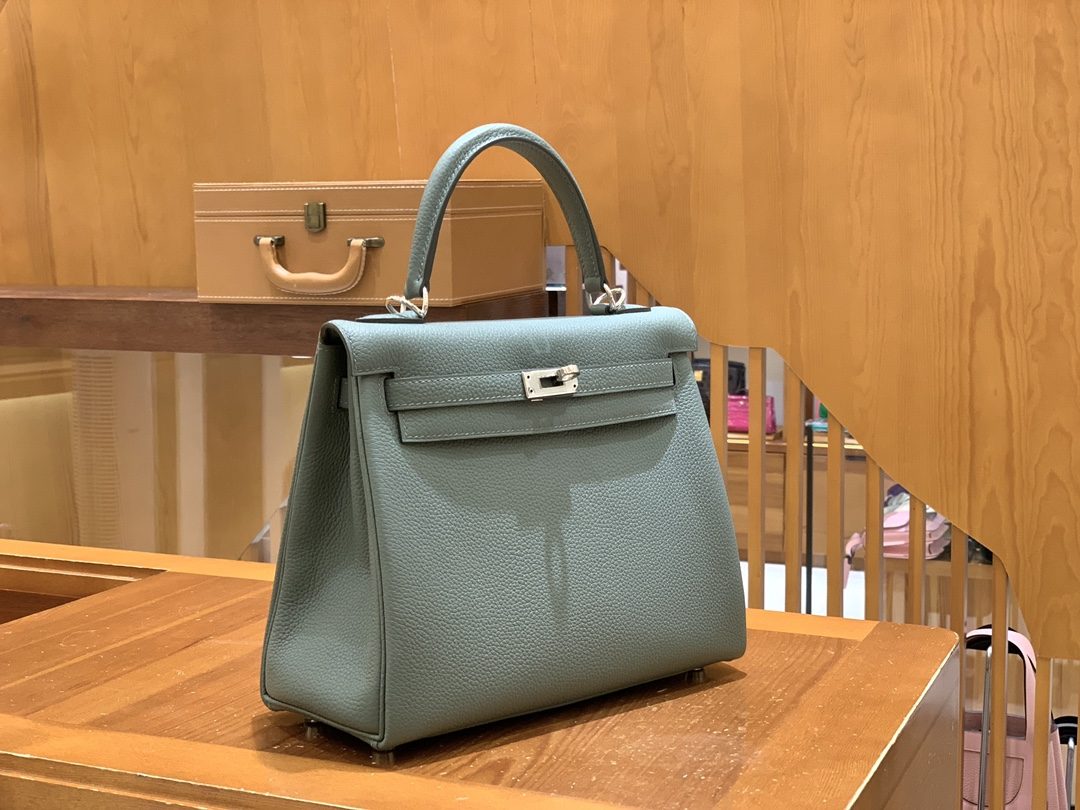 0bc98fe396b5be183f64890cc900841a_1733712347_3879.jpg 0bc98fe396b5be183f64890cc900841a_1733712347_3879.jpg