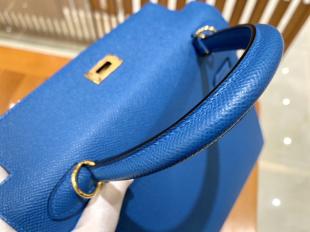 f7ca53be3cb95a54711d9d1e9c6687de_1735196823_8719.jpg f7ca53be3cb95a54711d9d1e9c6687de_1735196823_8719.jpg