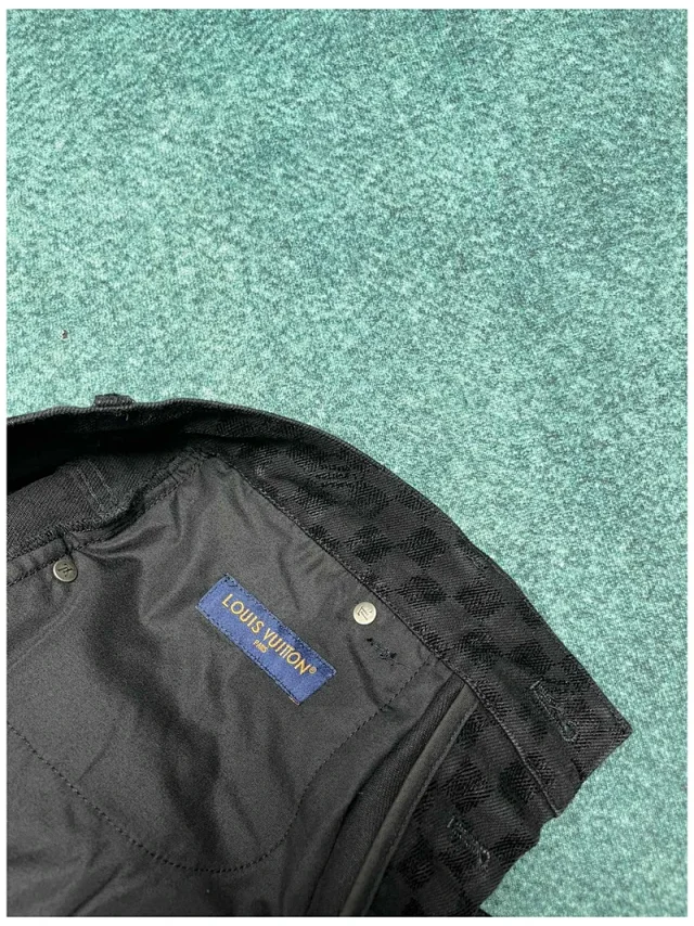 ac01a3c1f354b95f1ed89cf024899f6e_1752817643_7467.webp ac01a3c1f354b95f1ed89cf024899f6e_1752817643_7467.webp