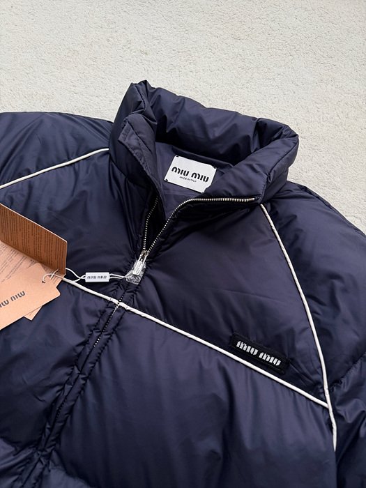 e98d352ab91d7a279aafafe2a0acb52e_1763694144_5647.jpg e98d352ab91d7a279aafafe2a0acb52e_1763694144_5647.jpg