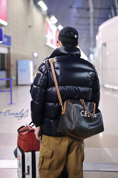 e98d352ab91d7a279aafafe2a0acb52e_1763707966_721.jpg e98d352ab91d7a279aafafe2a0acb52e_1763707966_721.jpg