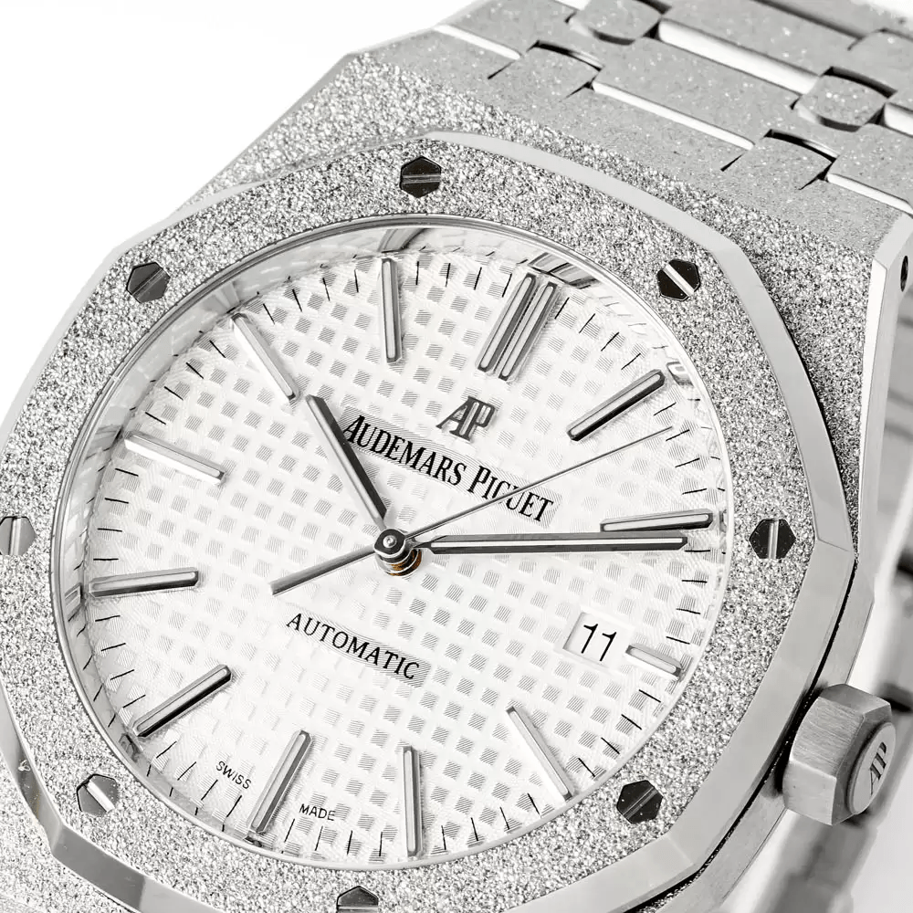 오데마피게 로얄오크 프로스트 화이트 다이얼 SS 브레이슬릿 41mm V3 15410