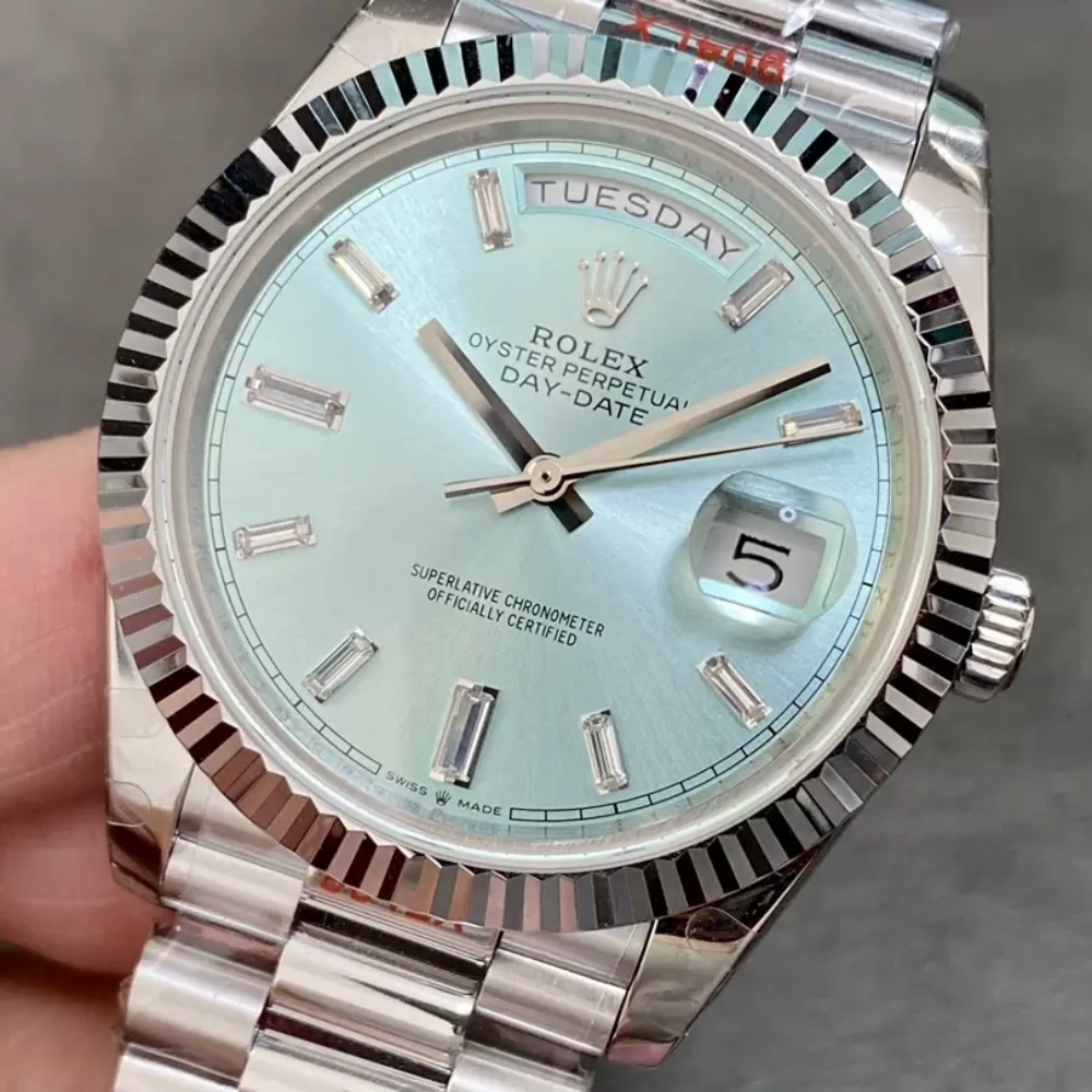 롤렉스 데이데이트 아이스블루 다이얼 바게트인덱스 40mm V3(텅스텐 헤비 버전) 228236