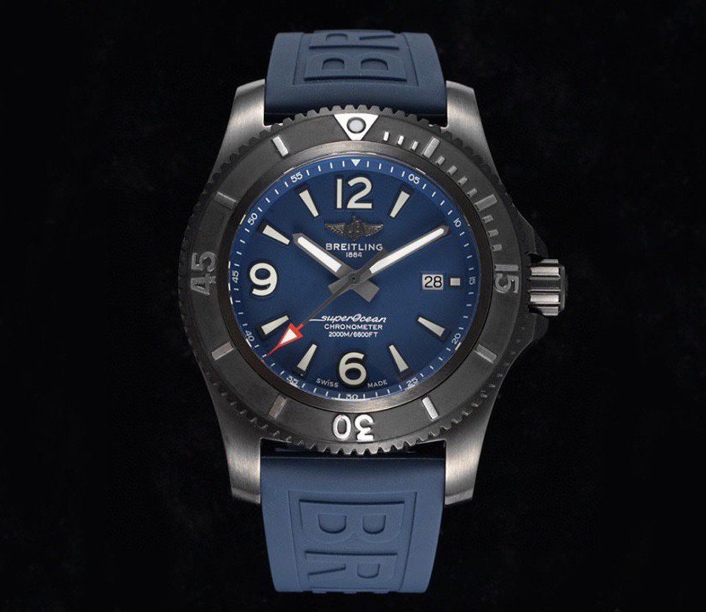 브라이틀링 슈퍼오션 블루 다이얼 세라믹 베젤 러버 스트랩 46mm M17368D71C1S2