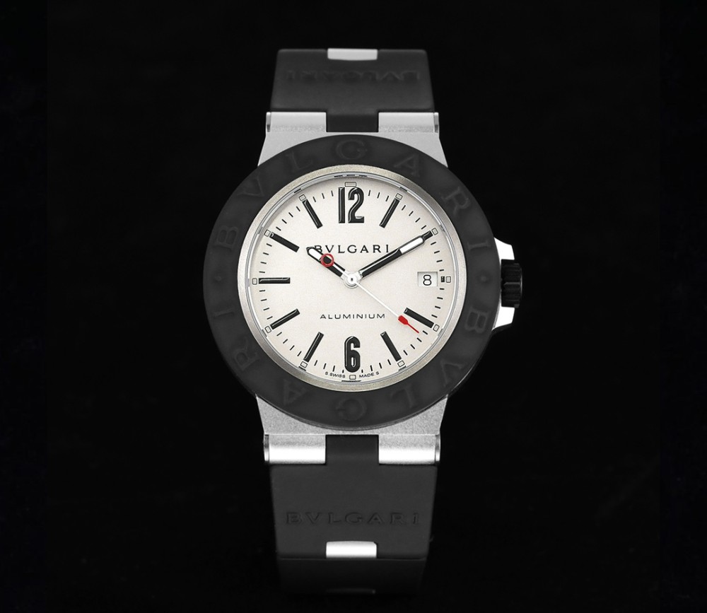 불가리 화이트 다이얼 알루미늄 워치 40mm 103382