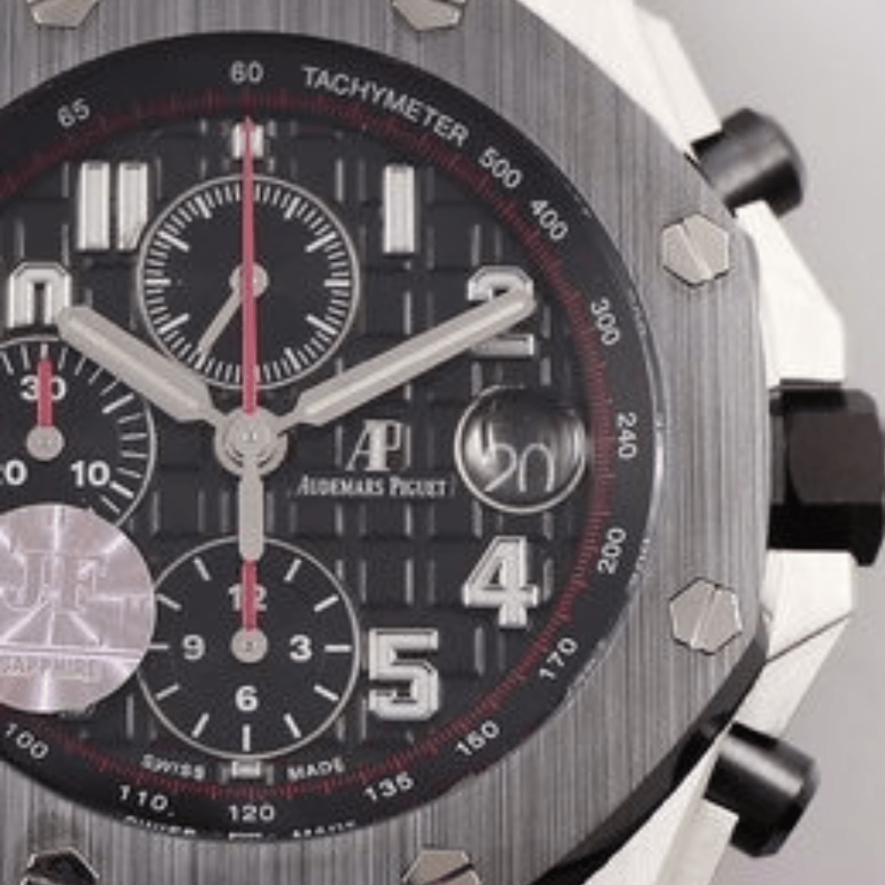 오데마피게 로얄오크 오프쇼어 블랙 다이얼 스틸 뱀파이어 러버 스트랩 42mm 26470ST