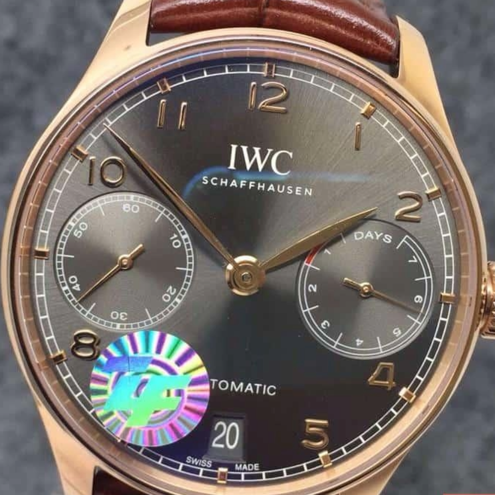 IWC 포르투기저 세븐데이즈 로즈골드 블랙 다이얼 레더 스트랩 42mm IW500125