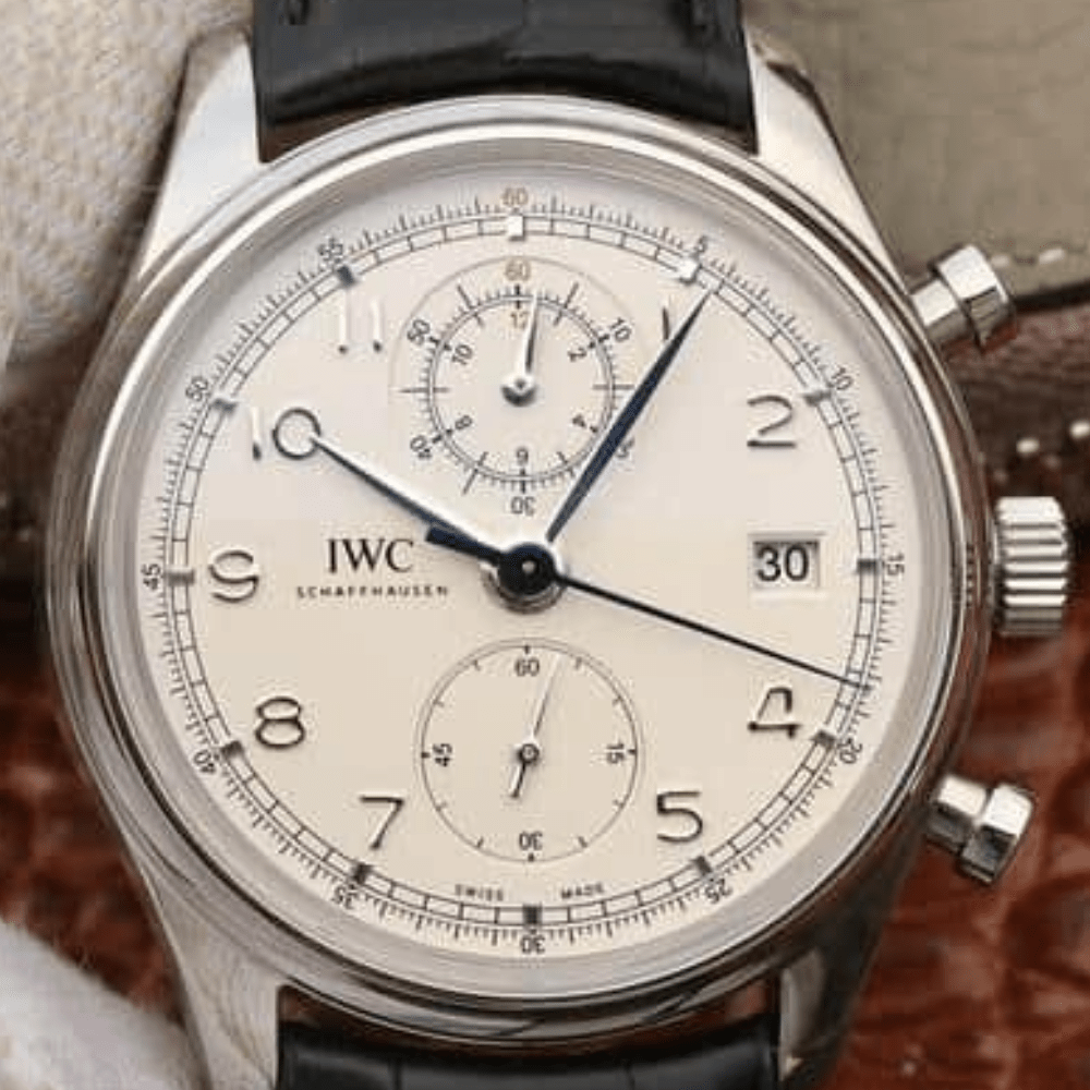IWC 포르투기저 크로노그래프 클래식 화이트 다이얼 레더 스트랩 42mm IW390403