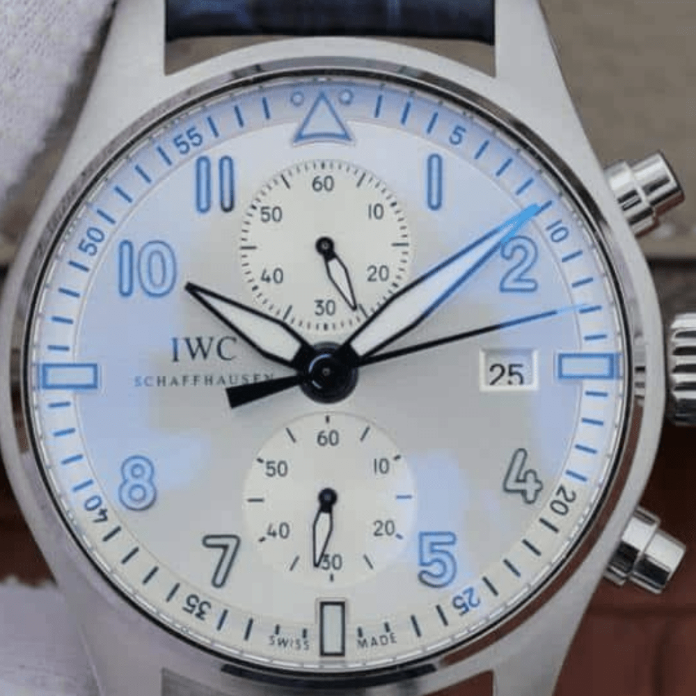 IWC 파일럿 스핏파이어 크로노그래프 뉴페이스 레더 스트랩 43mm