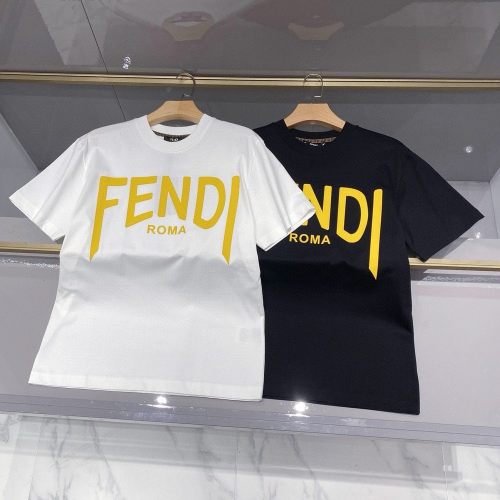 펜디 24SS 프린팅 로고 오버핏 반팔