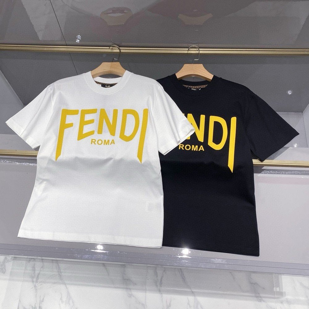 펜디 24SS 프린팅 로고 오버핏 반팔