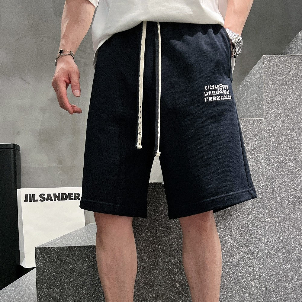 마르지엘라 24SS 자수로고 반바지 블랙