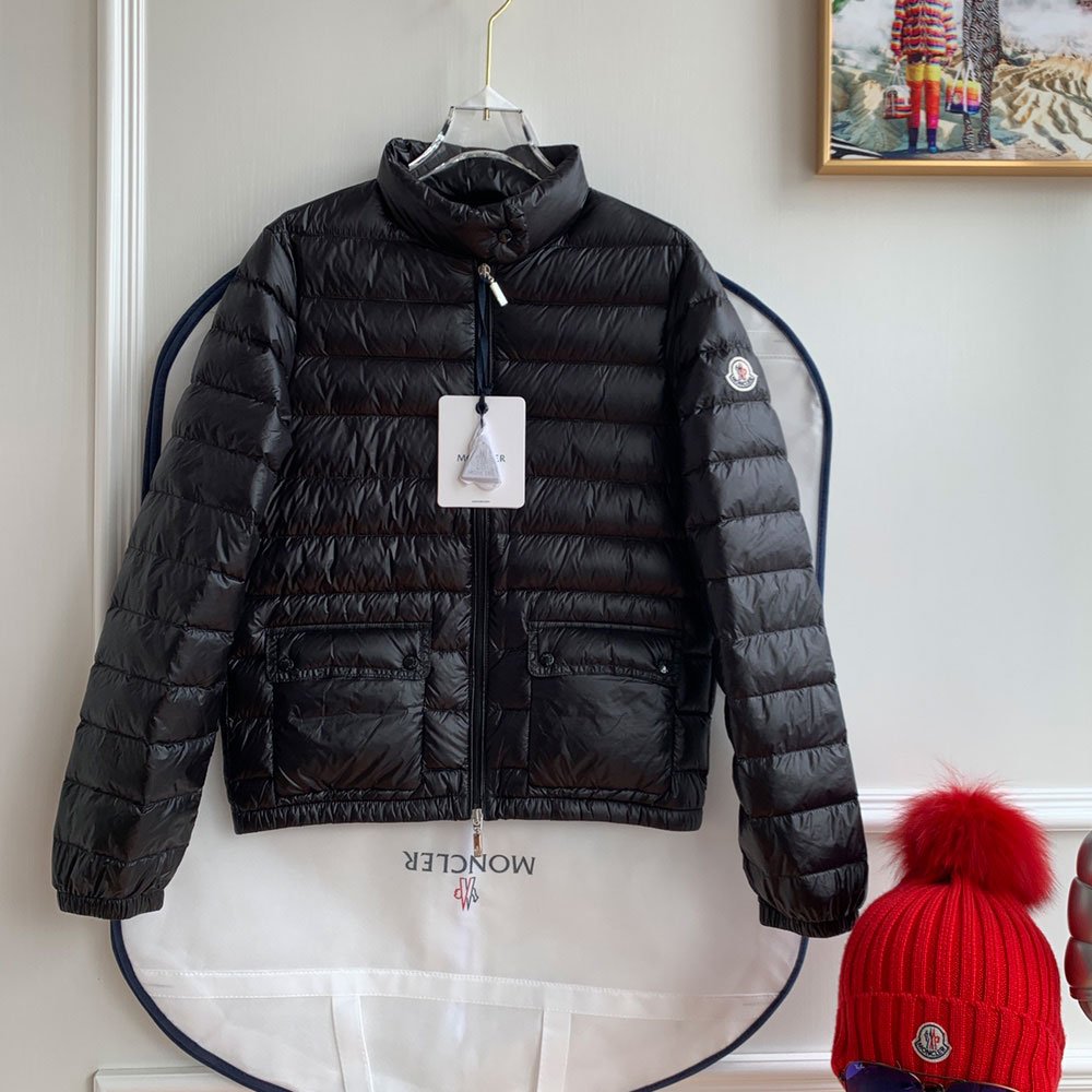 몽클레어 Lans 쇼트 다운 자켓 블랙