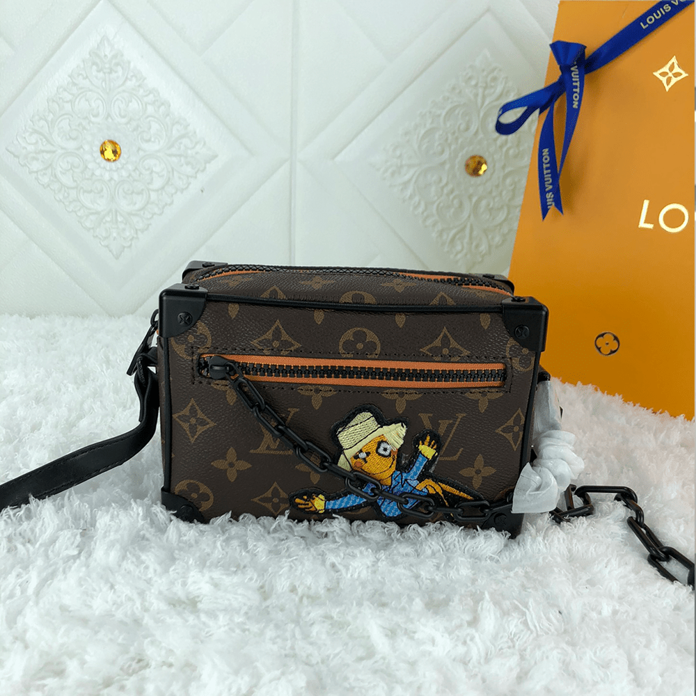 루이비통 미니 소프트 트렁크 M44480