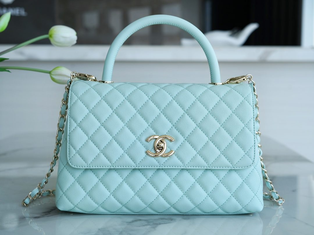 팬더샵 샤넬 코코핸들 체인 라이트블루 미듐 캐비어