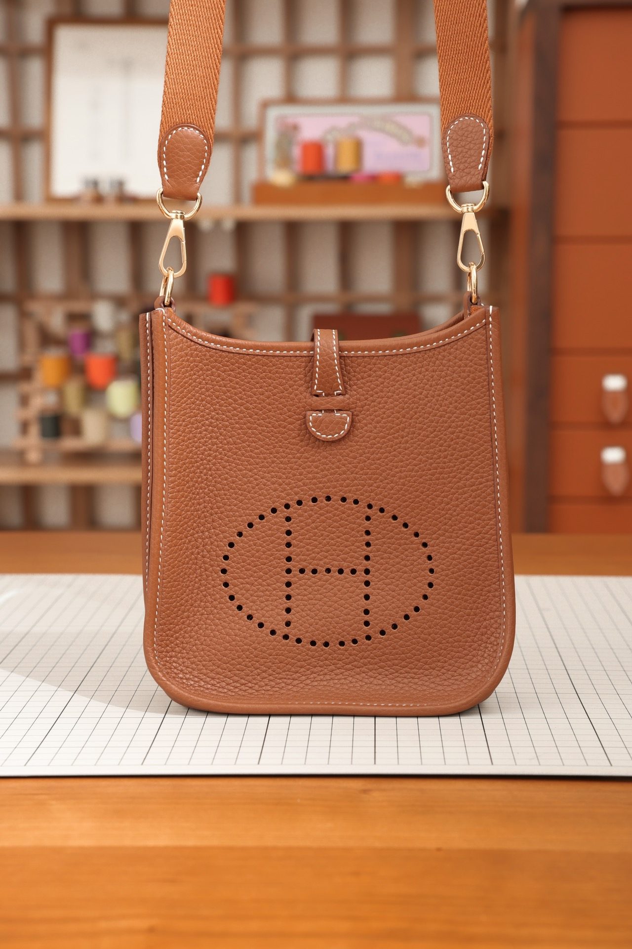 올수공 에르메스 에블린 미니 16 브라운 골드 하드웨어