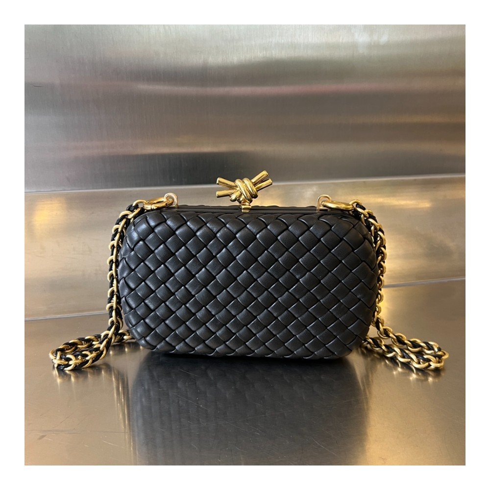 보테가베네타 Knot 양가죽 체인 백 클러치 백 776662 블랙