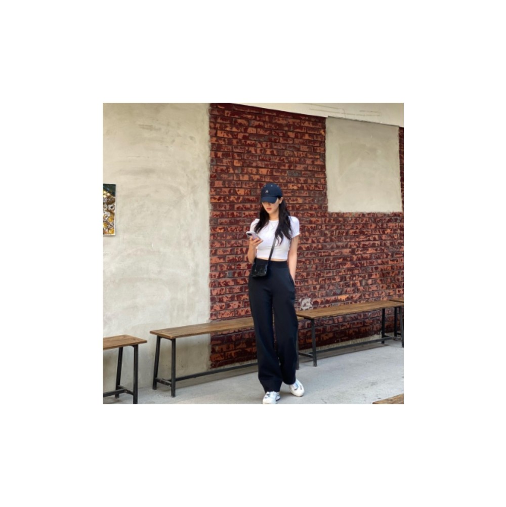 [표예진 PICK] 보테가베네타 캔디 카세트백