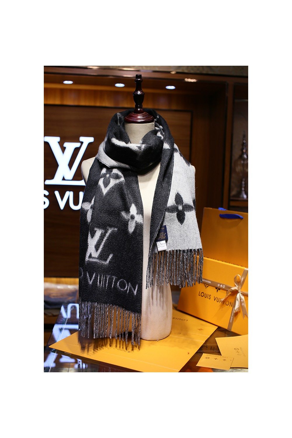 루이비통 머플러 M71040