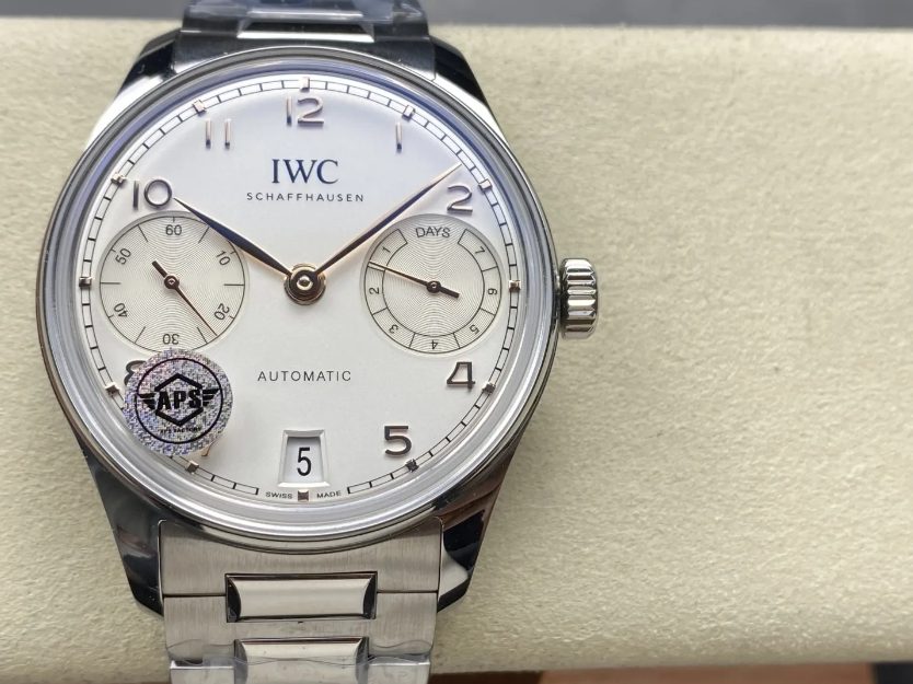 IWC 포르투기저 세븐데이즈 화이트골드 화이트 다이얼 SS 브레이슬릿 42mm IW501704