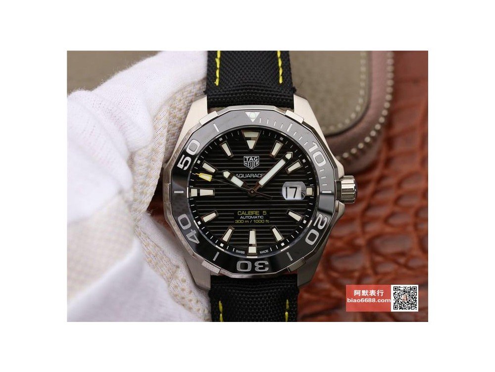 태그호이어 아쿠아레이서 세라믹 베젤 다이빙 워치 43mm WAY201A.FT6142