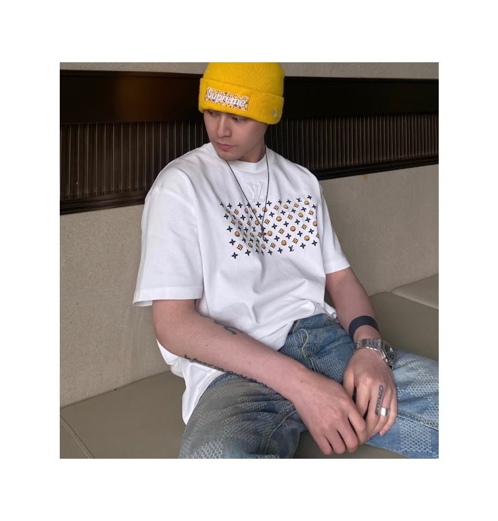 루이비통 x CPFM 스마일리 페이스 반팔 티셔츠